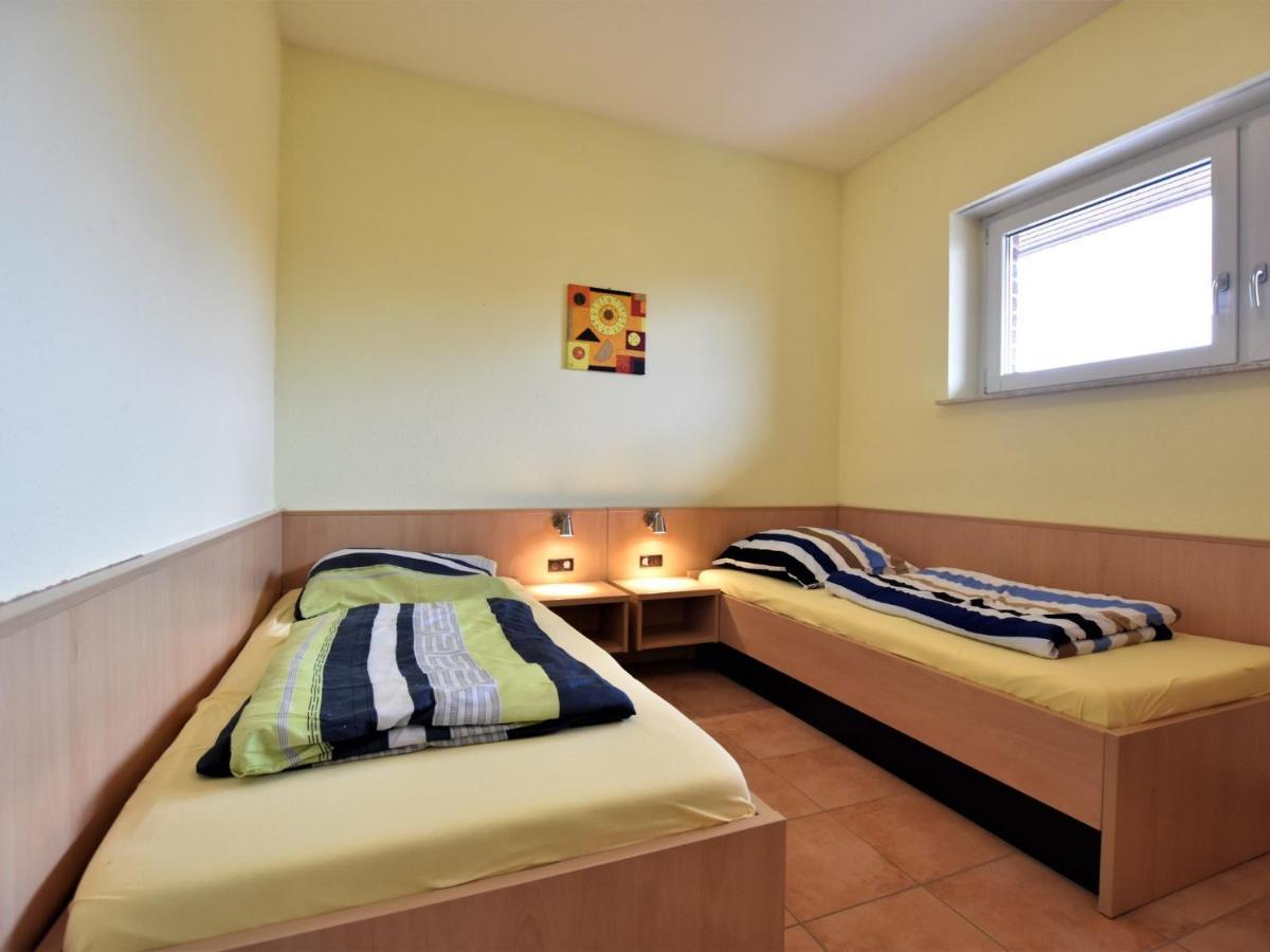 Pretty Holiday Home In Zierow With Fireplace Εξωτερικό φωτογραφία